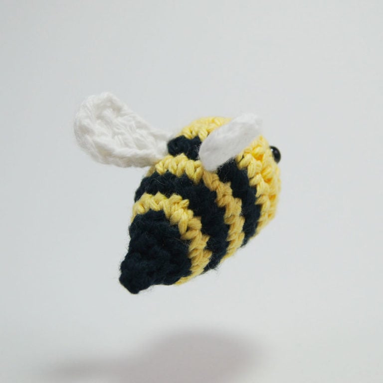 crochet bee