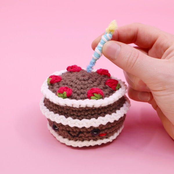 11_Crochet-Chocolate-Cake_v1