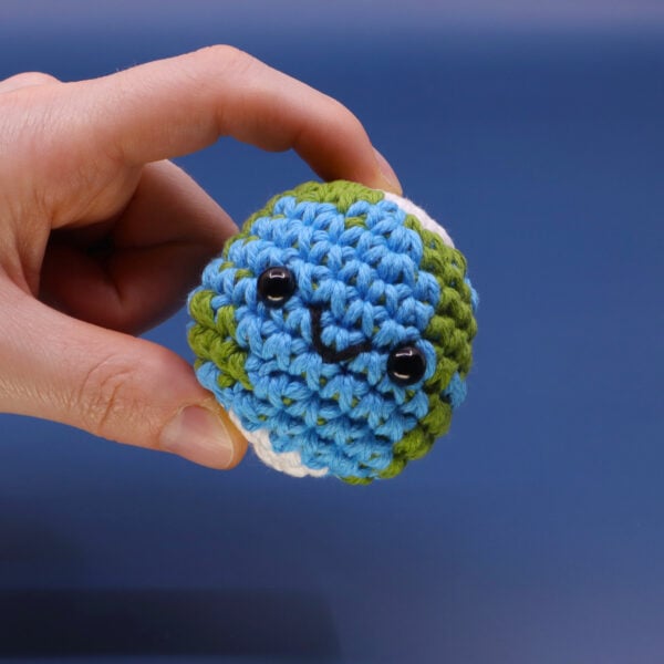 01_PlanetEarth_SpaceCrafts