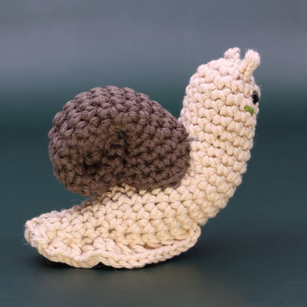 02_Crocheted-Snail