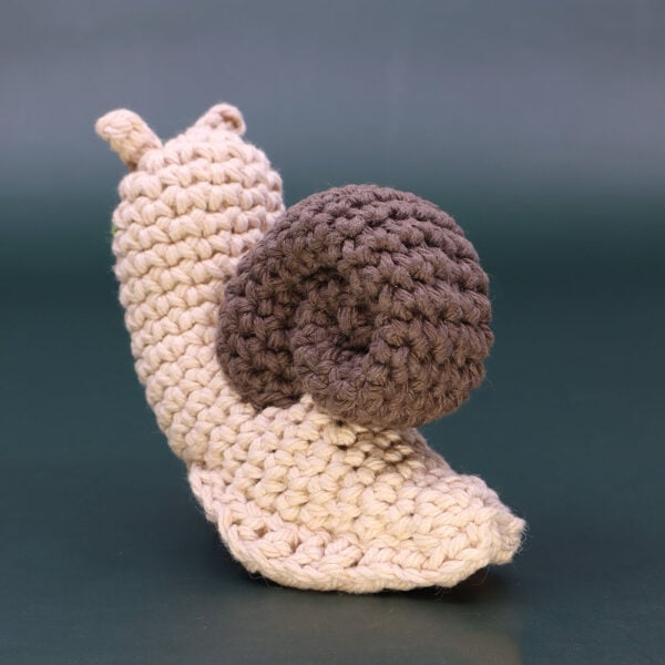 04_Crocheted-Snail