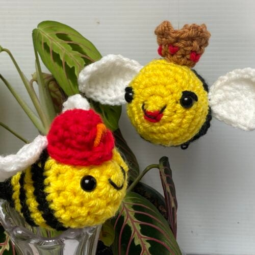 Queenie and the Worker Bee